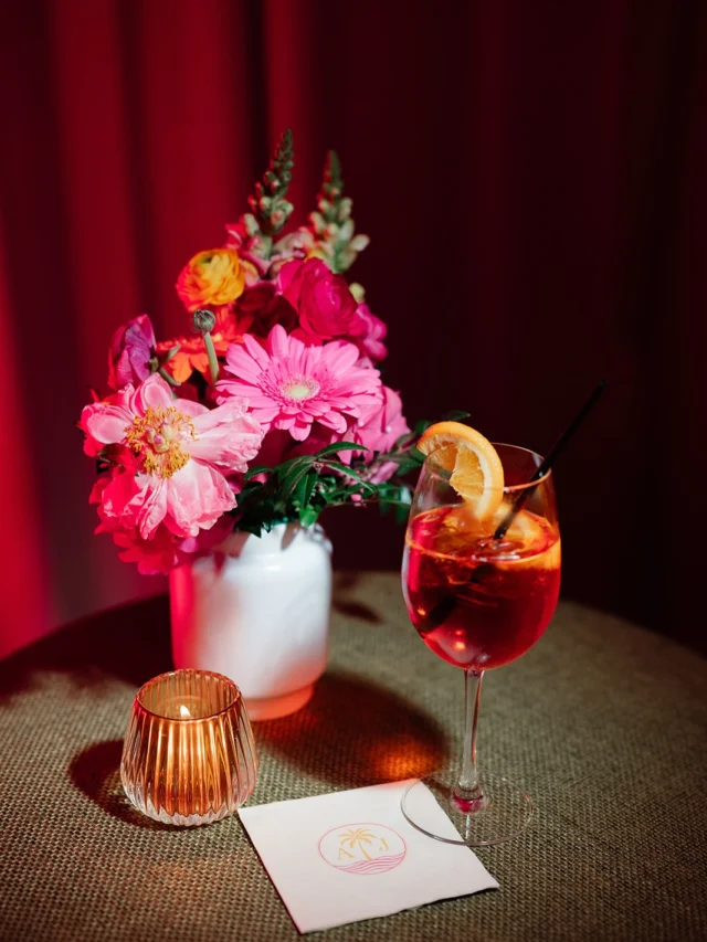 Tasty treats that are just as aestethic as they are delicious 🫶🏻Which one are you snagging for your wind down time tonight?! Personally feeling a spritz 🍹😉Venue: @cheecalodge @casitasatcheeca
Photography: @evanrphotography
Videography: @filmandfableco
Wedding Planning: @frondandfeatherevents
HMU: @beautybybler
Florals: @alavisheventdesign
Entertainment: @lidicemusic @tropics.entertainment @extasyband
Event Rentals: @eventfactor @differentlookrentals @elementsandaccents| Florida Keys Wedding Planner | Islamorada Wedding | Luxury Beach Wedding | Wedding Signature Cocktail | Wedding Food #weddingcocktails #weddingfood